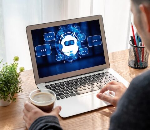 Chatbots vs. Human Support: Impact on Conversions
