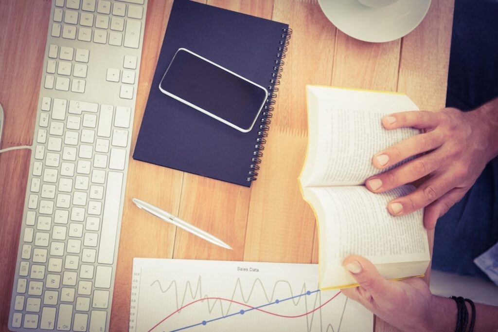 A Hook-Writing Formula for Viral Posts